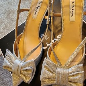 Nina Teddy-YG, New silver, size 11M; 2.5" heel